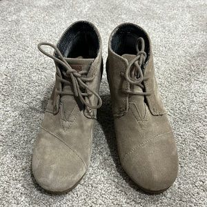 Women’s Tom’s wedges